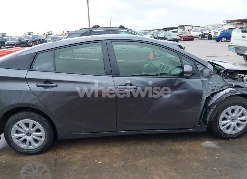 Photo 14 of 2022 Toyota Prius LE (VIN JTDKAMFU4N3183352)