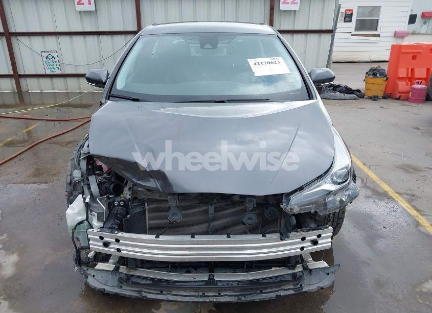 Photo 6 of 2022 Toyota Prius LE (VIN JTDKAMFU4N3183352)