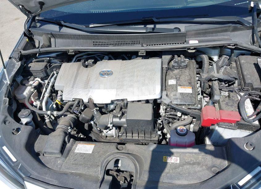 Photo 10 of 2022 Toyota Prius XLE (VIN JTDKAMFU5N3188107)