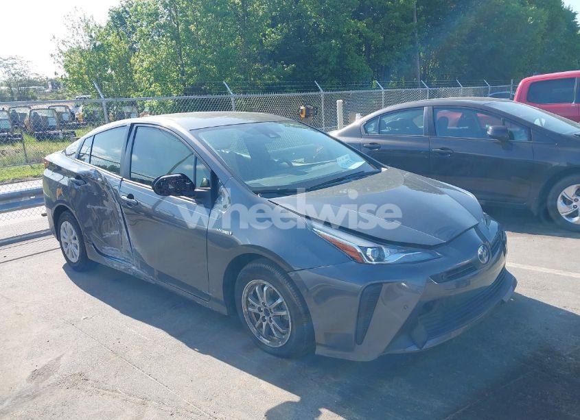 2022 Toyota Prius LE (VIN JTDKAMFU5N3188480) main photo