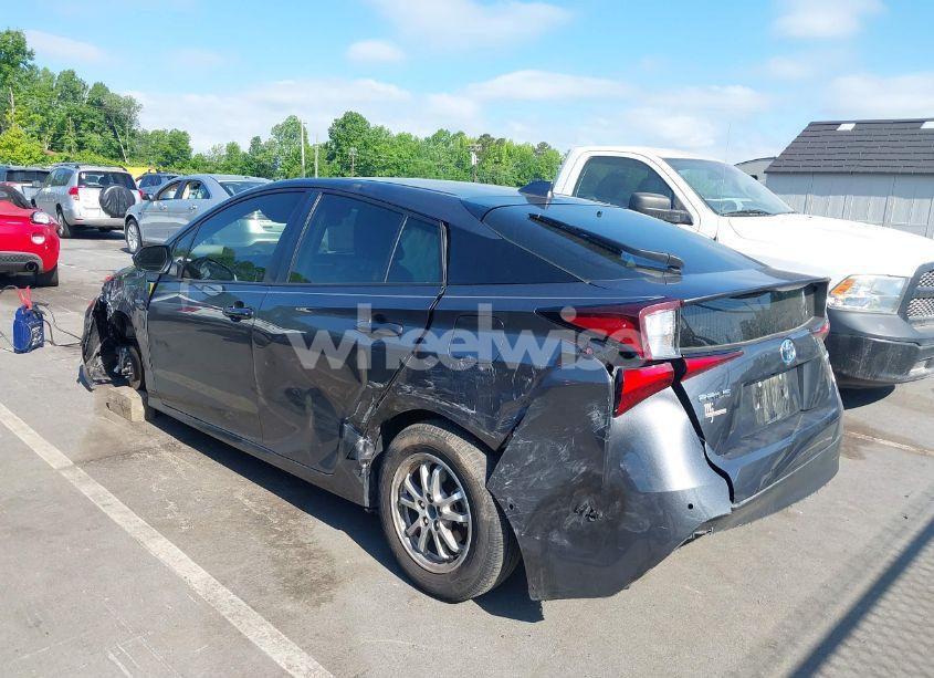 Photo 3 of 2022 Toyota Prius LE (VIN JTDKAMFU5N3188480)