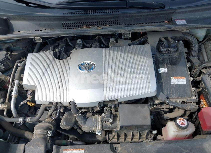 Photo 10 of 2021 Toyota Prius XLE (VIN JTDKAMFU6M3127489)