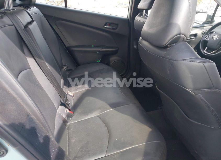 Photo 8 of 2021 Toyota Prius XLE (VIN JTDKAMFU6M3127489)