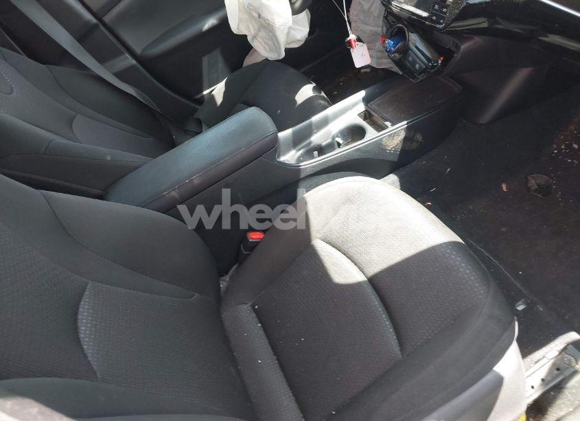 Photo 5 of 2021 Toyota Prius LE (VIN JTDKAMFU6M3150237)