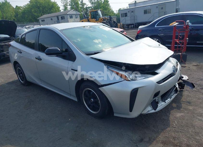 2022 Toyota Prius L (VIN JTDKAMFU6N3176337) main photo