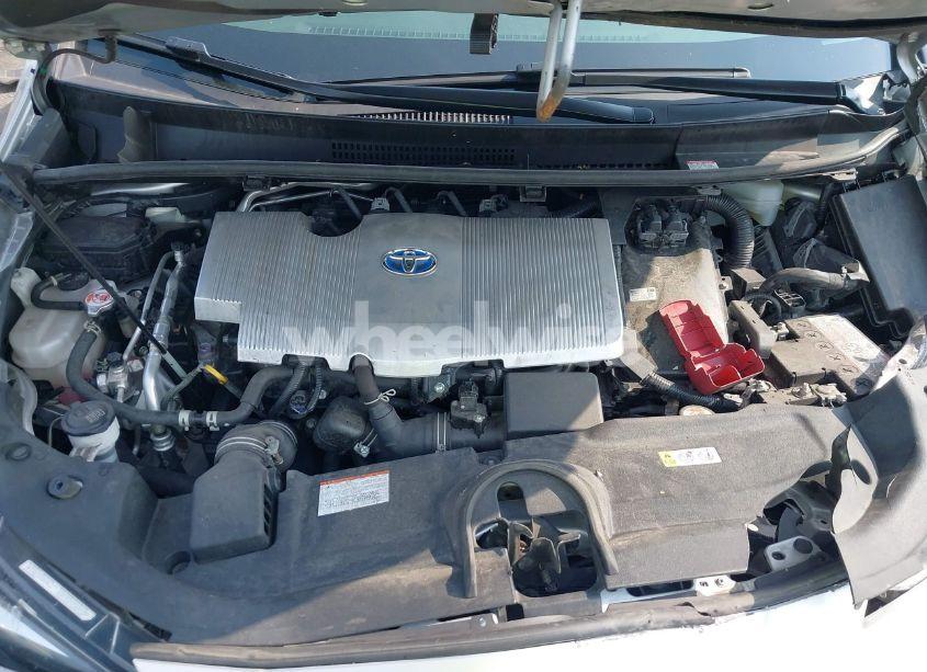 Photo 10 of 2022 Toyota Prius L (VIN JTDKAMFU6N3176337)