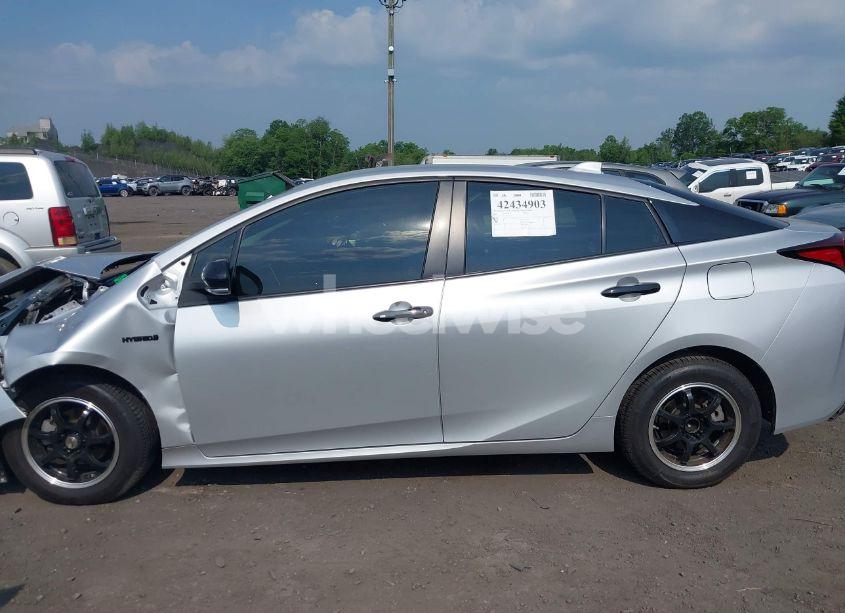 Photo 14 of 2022 Toyota Prius L (VIN JTDKAMFU6N3176337)