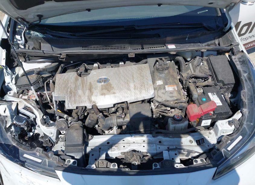 Photo 10 of 2021 Toyota Prius LE (VIN JTDKAMFU8M3133925)