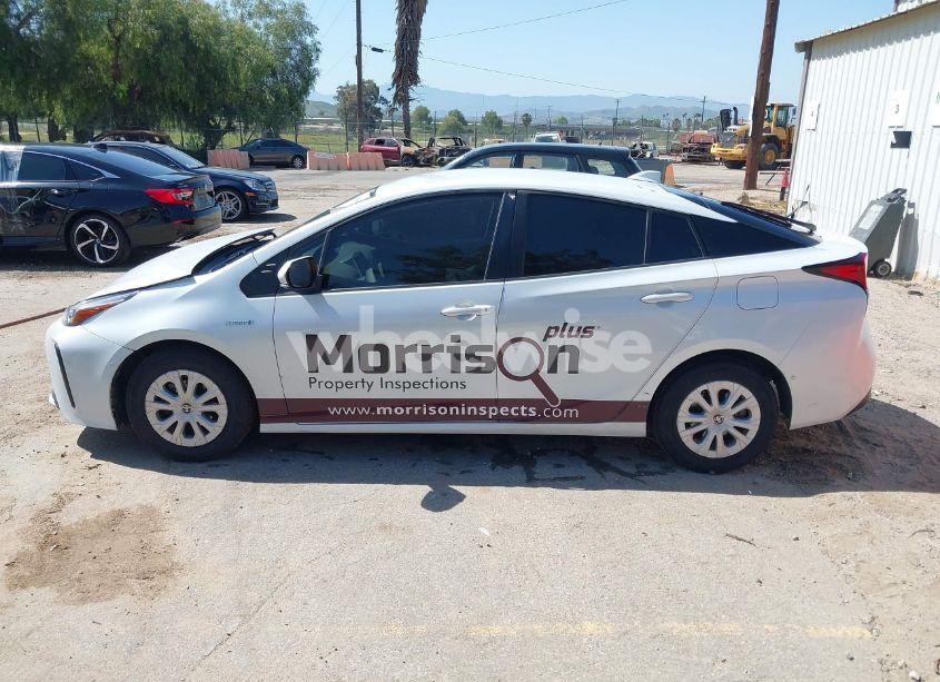 Photo 14 of 2021 Toyota Prius LE (VIN JTDKAMFU8M3133925)