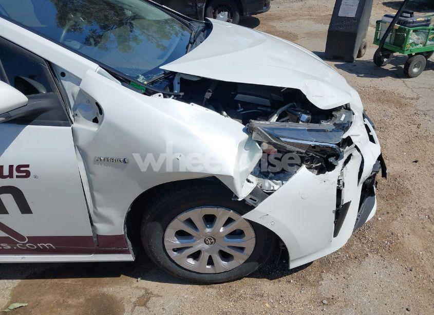 Photo 17 of 2021 Toyota Prius LE (VIN JTDKAMFU8M3133925)