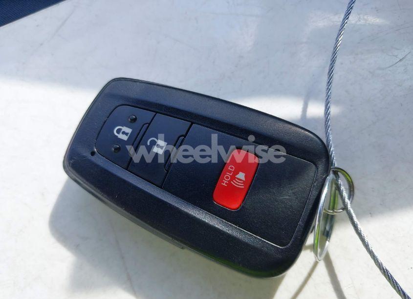 Photo 11 of 2022 Toyota Prius LE (VIN JTDKAMFU8N3184617)