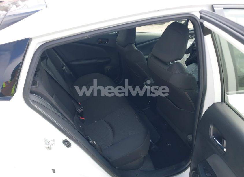 Photo 8 of 2022 Toyota Prius LE (VIN JTDKAMFU8N3184617)