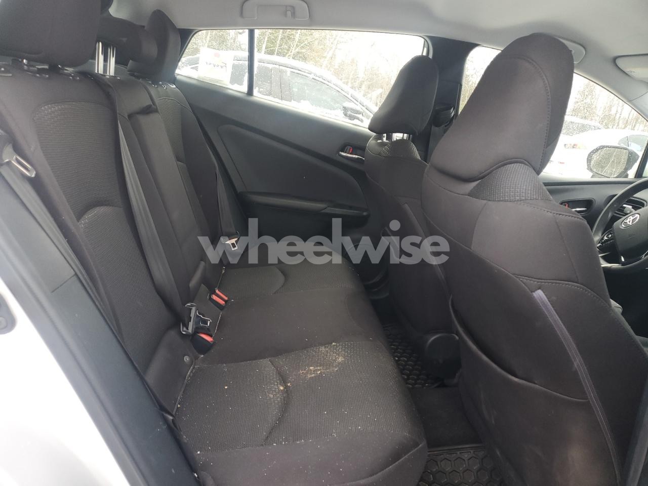 Photo 10 of 2021 TOYOTA PRIUS LE (VIN JTDKAMFUXM3130749)