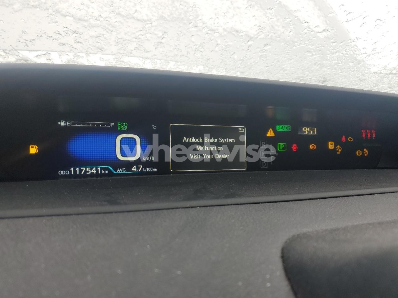 Photo 9 of 2021 TOYOTA PRIUS LE (VIN JTDKAMFUXM3130749)