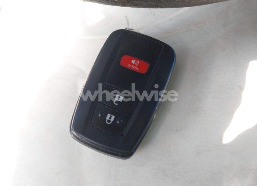 Photo 11 of 2022 Toyota Prius L (VIN JTDKAMFUXN3188930)