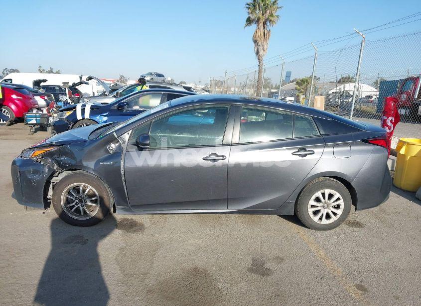 Photo 14 of 2022 Toyota Prius L (VIN JTDKAMFUXN3188930)