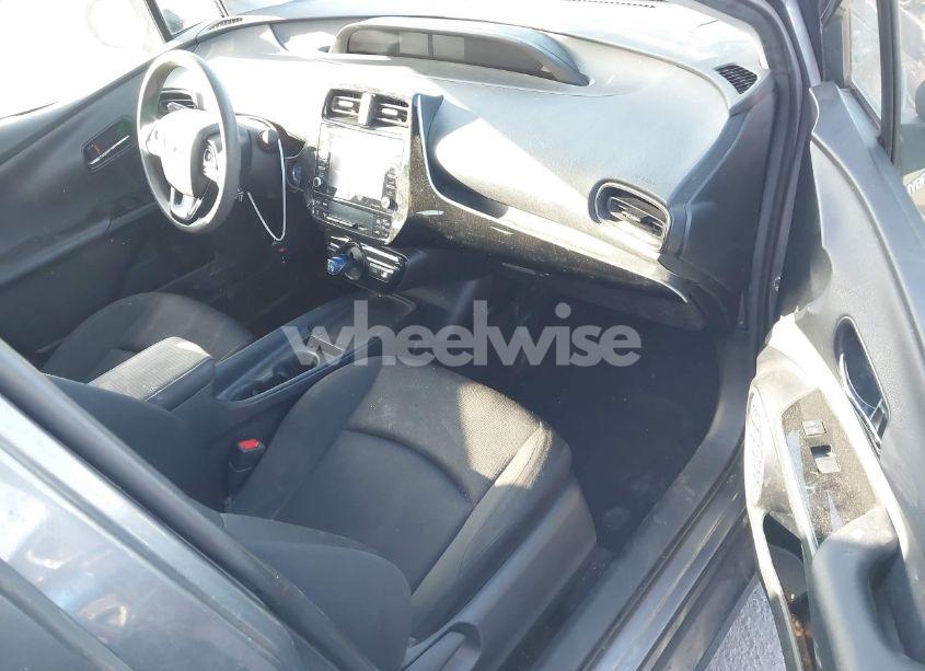 Photo 5 of 2022 Toyota Prius L (VIN JTDKAMFUXN3188930)