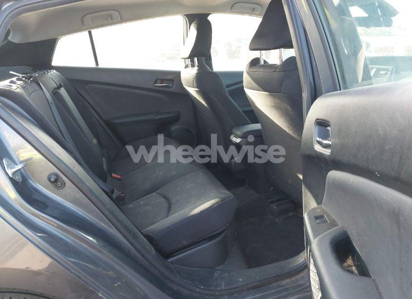 Photo 8 of 2022 Toyota Prius L (VIN JTDKAMFUXN3188930)