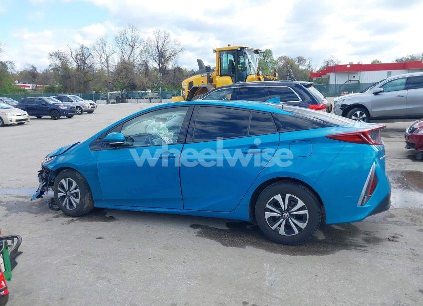 Photo 15 of 2017 Toyota Prius PRIME PREMIUM (VIN JTDKARFP0H3052737)