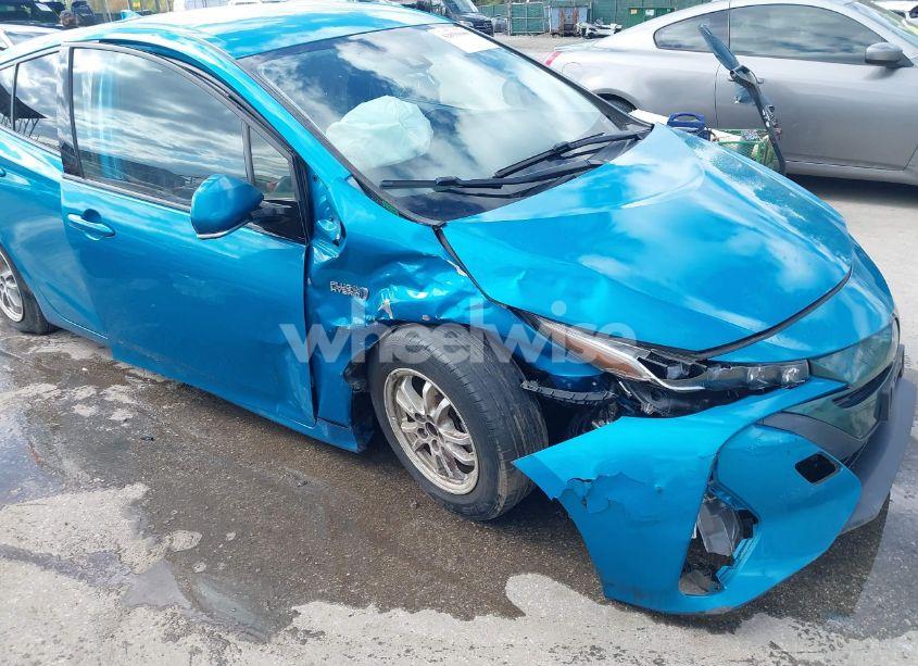 Photo 18 of 2017 Toyota Prius PRIME PREMIUM (VIN JTDKARFP0H3052737)