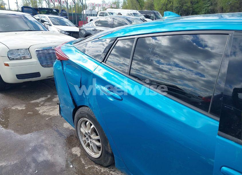 Photo 19 of 2017 Toyota Prius PRIME PREMIUM (VIN JTDKARFP0H3052737)