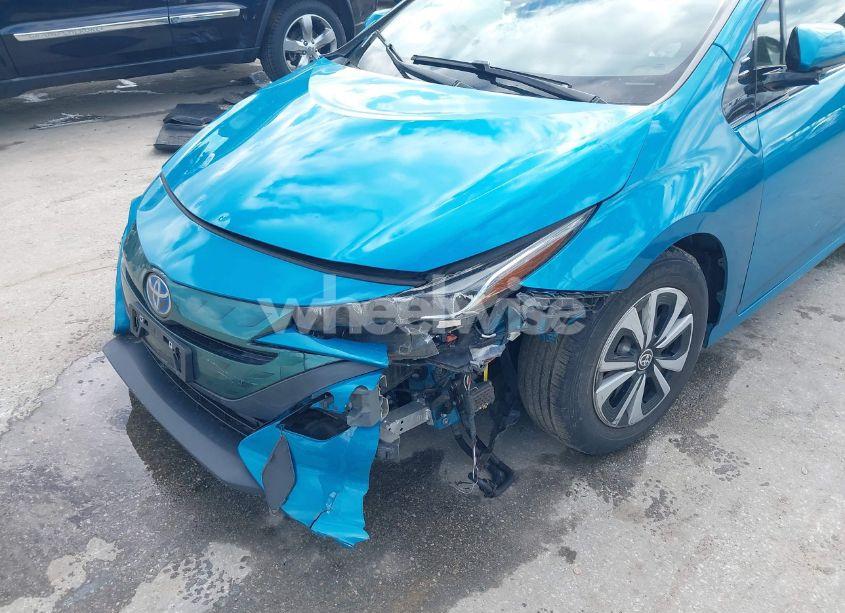Photo 6 of 2017 Toyota Prius PRIME PREMIUM (VIN JTDKARFP0H3052737)