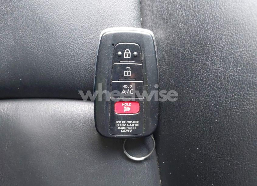 Photo 11 of 2018 Toyota Prius PRIME ADVANCED (VIN JTDKARFP0J3077479)