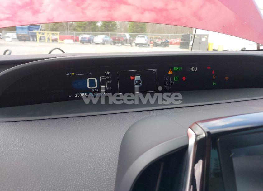 Photo 7 of 2018 Toyota Prius PRIME ADVANCED (VIN JTDKARFP0J3077479)