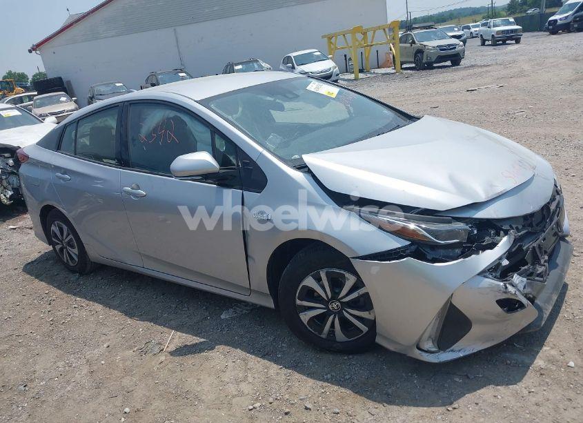 2017 Toyota Prius PRIME PREMIUM (VIN JTDKARFP2H3034594) main photo