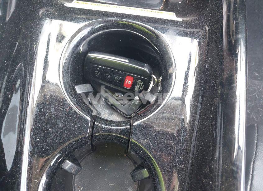 Photo 11 of 2017 Toyota Prius PRIME PREMIUM (VIN JTDKARFP2H3034594)