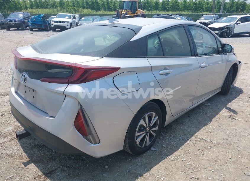 Photo 4 of 2017 Toyota Prius PRIME PREMIUM (VIN JTDKARFP2H3034594)