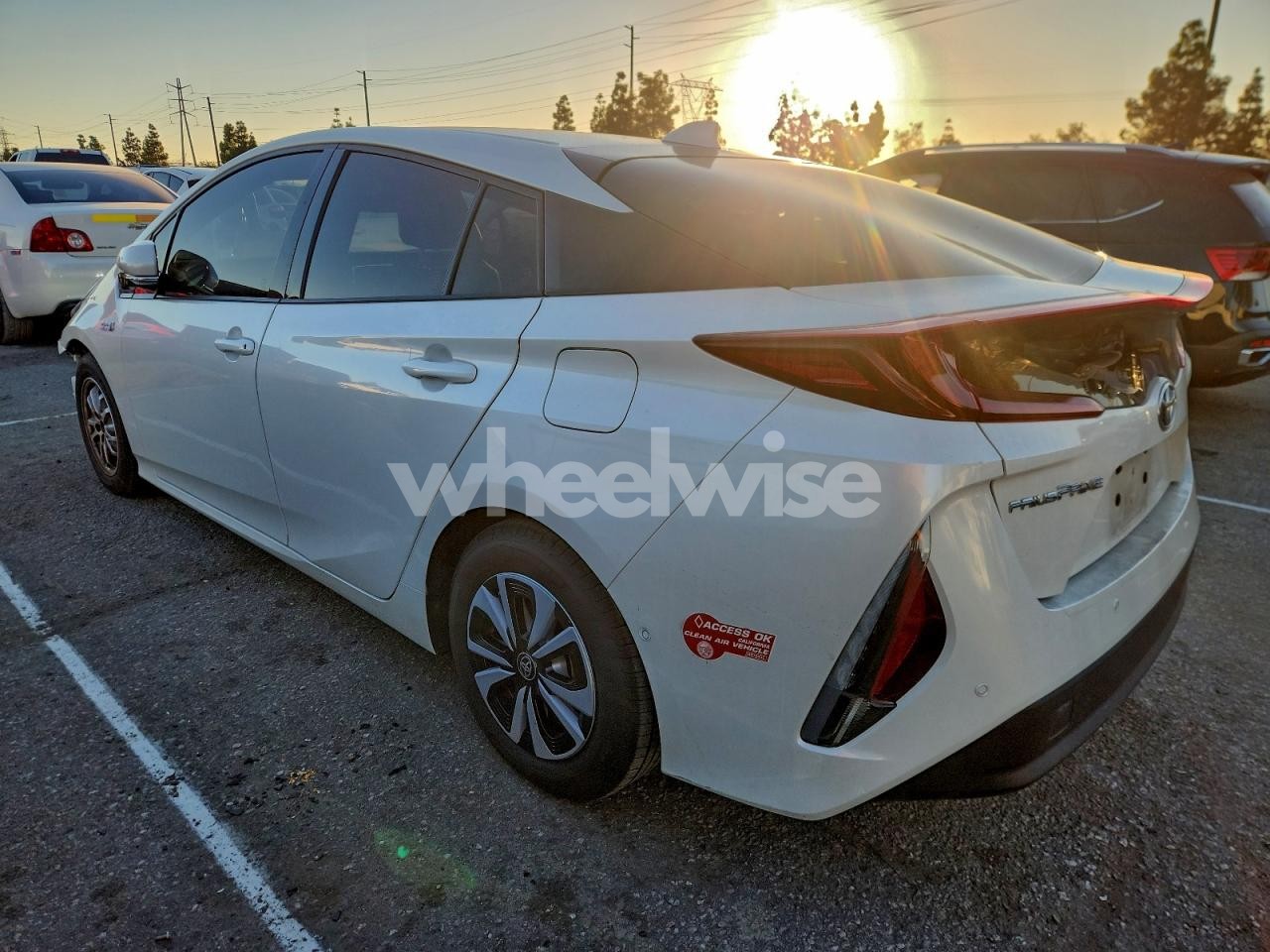 Photo 2 of 2018 TOYOTA PRIUS PRIME (VIN JTDKARFP2J3094641)