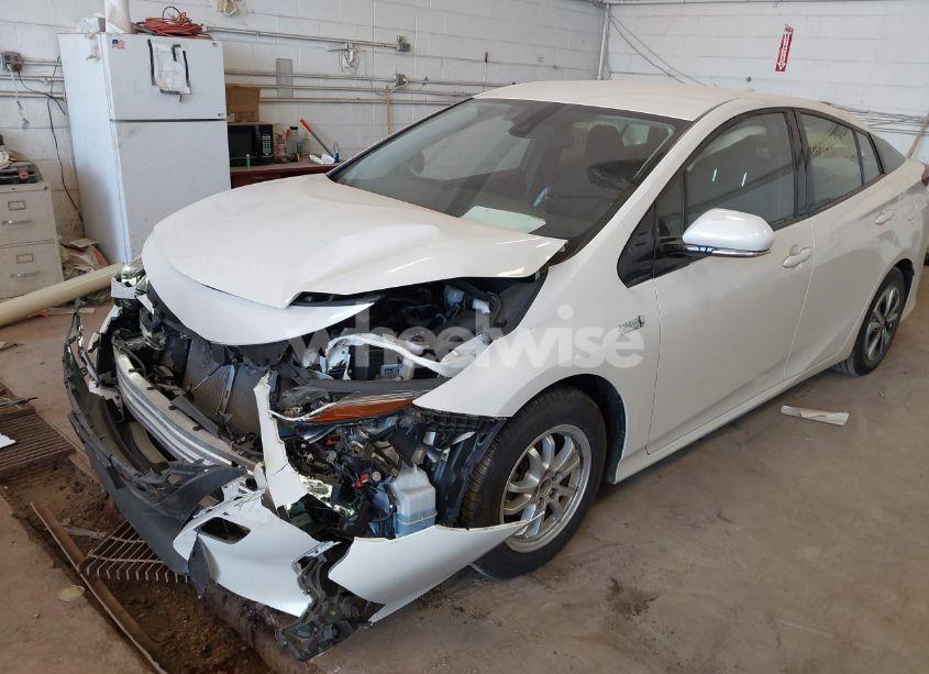 Photo 6 of 2018 Toyota Prius PRIME PLUS (VIN JTDKARFP2J3098544)