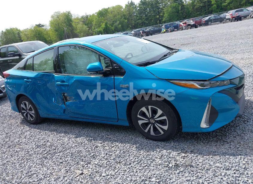 Photo 13 of 2017 Toyota Prius PRIME ADVANCED/PLUS/PREMIUM (VIN JTDKARFP3H3049069)
