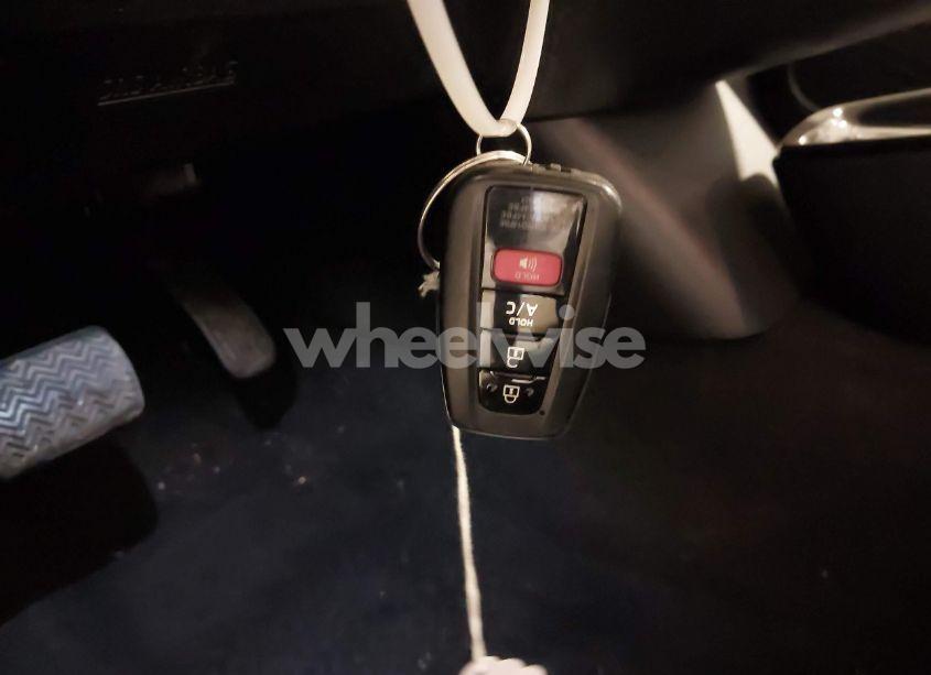 Photo 11 of 2020 Toyota Prius PRIME XLE (VIN JTDKARFP3L3150458)