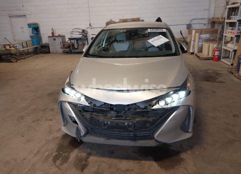 Photo 12 of 2020 Toyota Prius PRIME XLE (VIN JTDKARFP3L3150458)