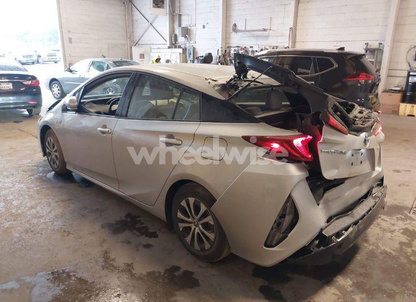 Photo 3 of 2020 Toyota Prius PRIME XLE (VIN JTDKARFP3L3150458)