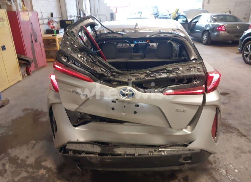 Photo 6 of 2020 Toyota Prius PRIME XLE (VIN JTDKARFP3L3150458)