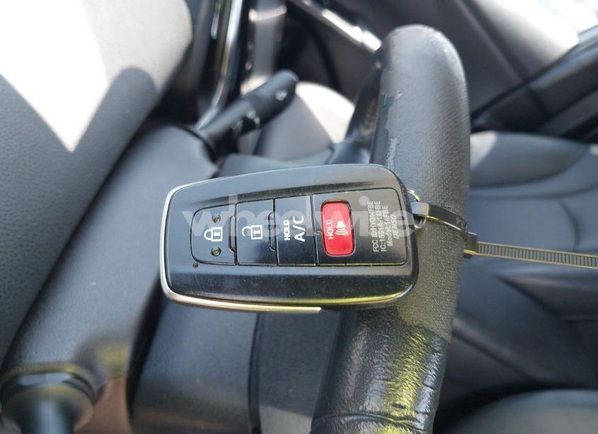 Photo 11 of 2017 Toyota Prius PRIME PREMIUM (VIN JTDKARFP4H3028294)