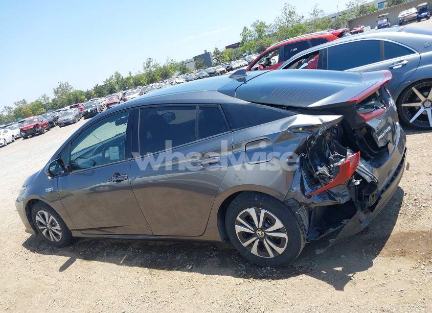 Photo 14 of 2017 Toyota Prius PRIME PREMIUM (VIN JTDKARFP4H3028294)