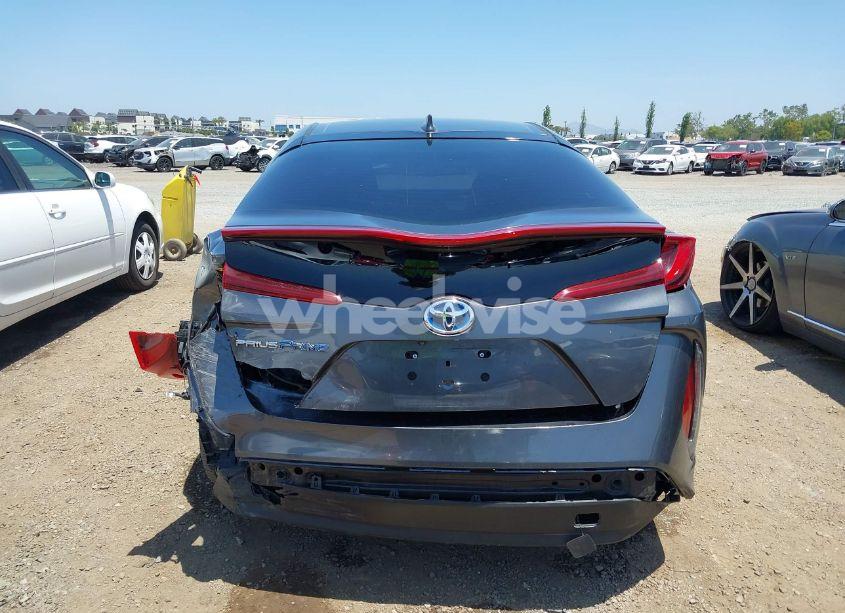 Photo 16 of 2017 Toyota Prius PRIME PREMIUM (VIN JTDKARFP4H3028294)