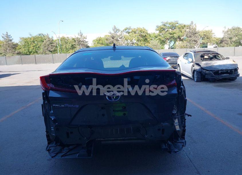 Photo 17 of 2017 Toyota Prius PRIME ADVANCED (VIN JTDKARFP4H3049310)