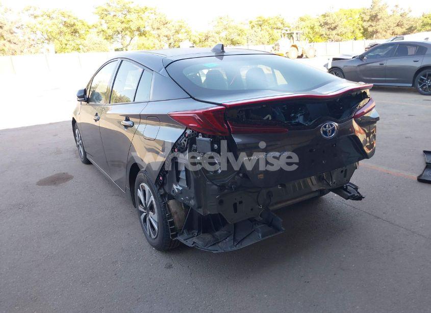Photo 3 of 2017 Toyota Prius PRIME ADVANCED (VIN JTDKARFP4H3049310)
