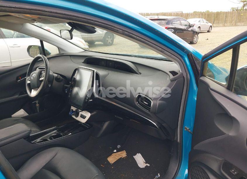 Photo 5 of 2017 Toyota Prius PRIME PREMIUM (VIN JTDKARFP4H3067953)