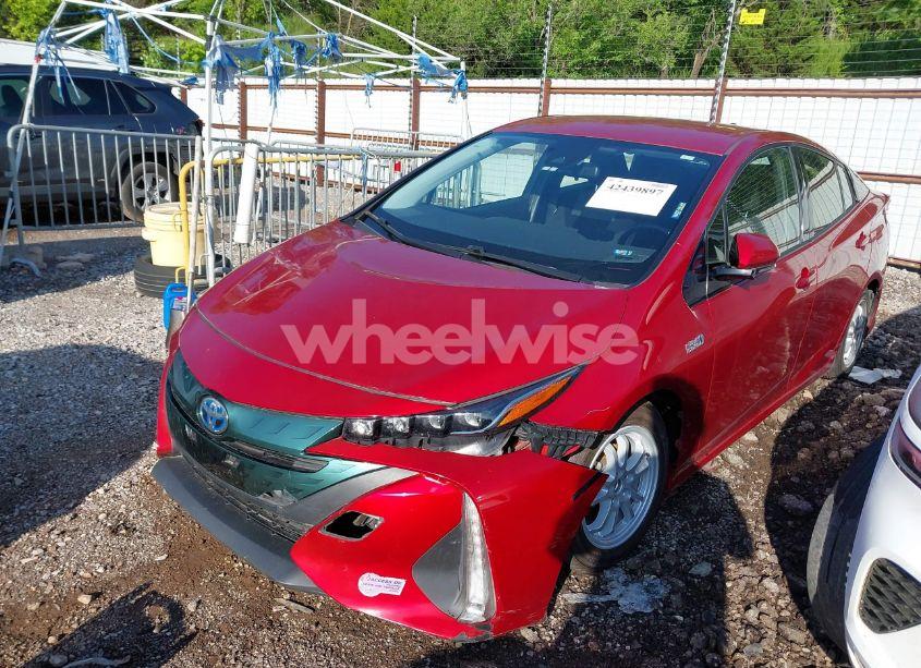 Photo 2 of 2019 Toyota Prius PRIME PLUS (VIN JTDKARFP5K3119341)