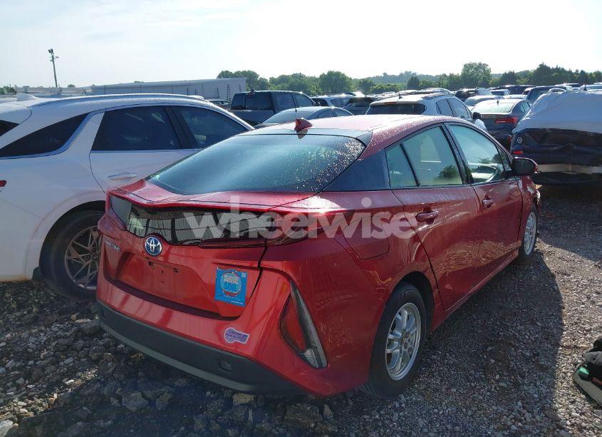 Photo 4 of 2019 Toyota Prius PRIME PLUS (VIN JTDKARFP5K3119341)