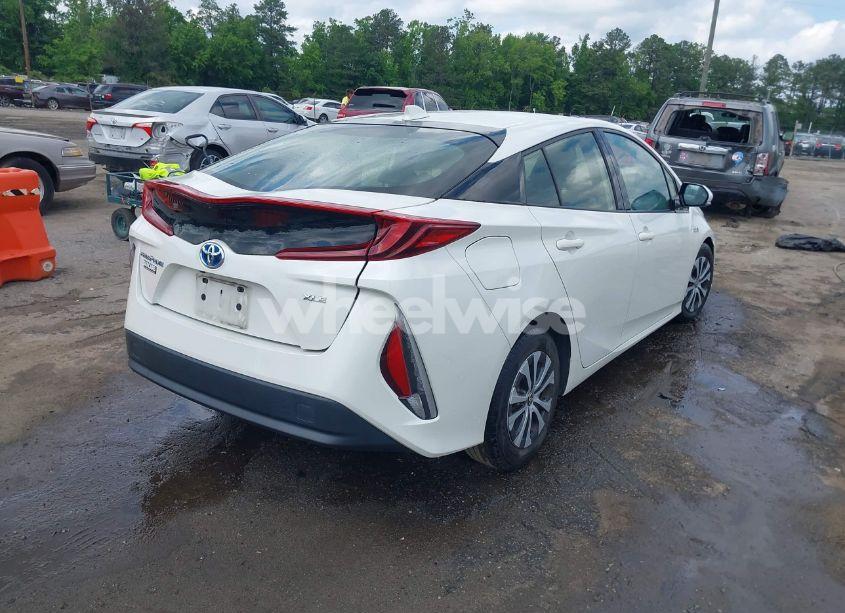 Photo 4 of 2020 Toyota Prius PRIME XLE (VIN JTDKARFP5L3121530)