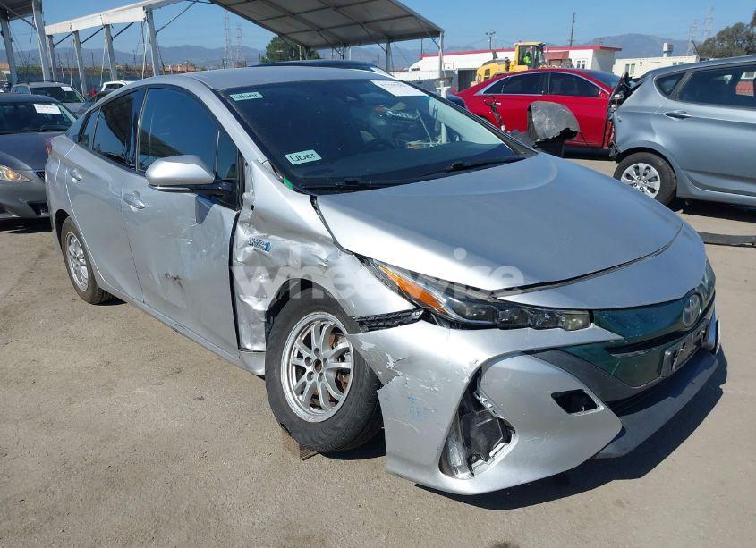 2017 Toyota Prius PRIME PREMIUM (VIN JTDKARFP6H3021962) main photo