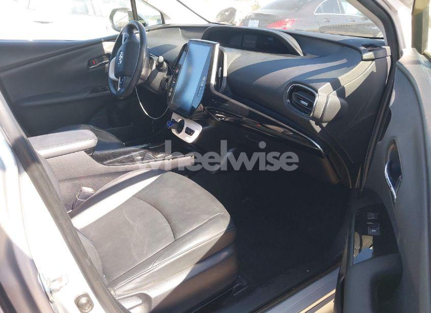 Photo 5 of 2017 Toyota Prius PRIME PREMIUM (VIN JTDKARFP6H3021962)