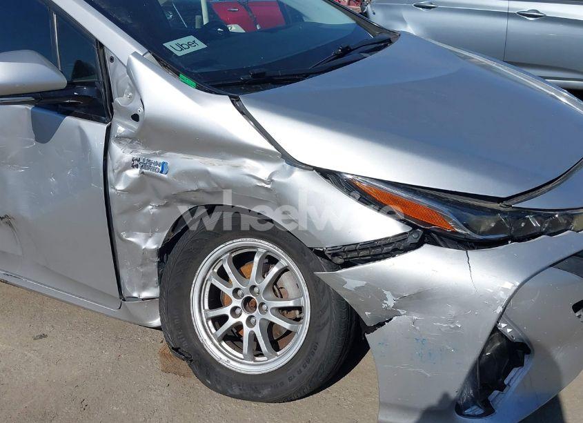 Photo 6 of 2017 Toyota Prius PRIME PREMIUM (VIN JTDKARFP6H3021962)